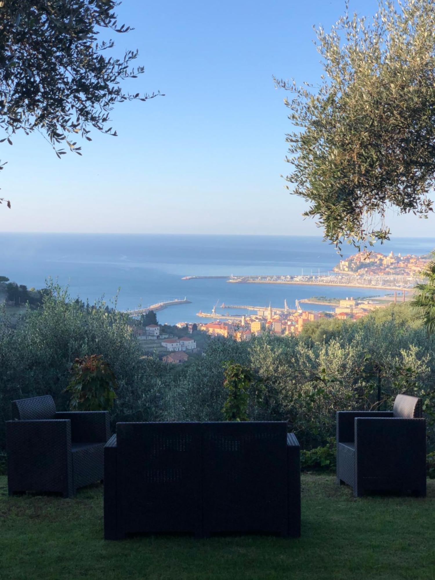 Le Jardin Sur Mer Avec Bike Et Mtb Tour 호텔 임페리아 외부 사진